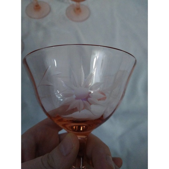 Pink depression glass sherbet flower etched stemware glasses (set of 5) - Picture 5 of 8